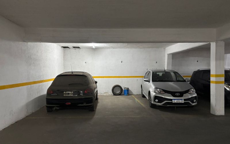 Cochera en Venta en Córdoba